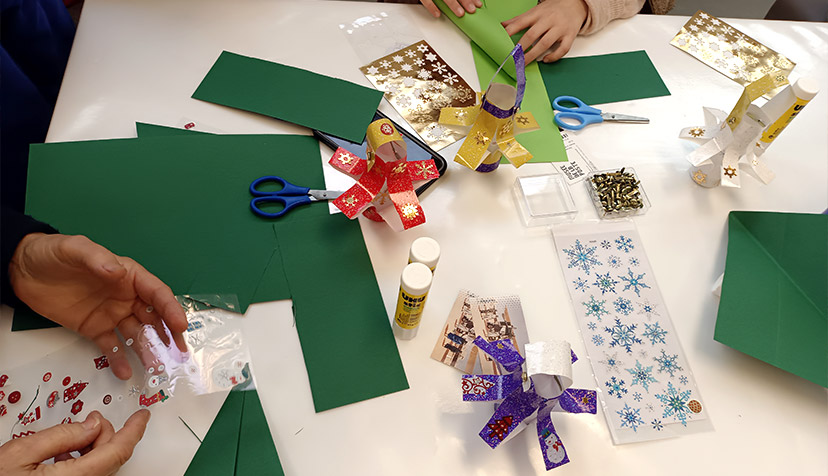 Photo de l'atelier décorations de Noël (plan rapproché)